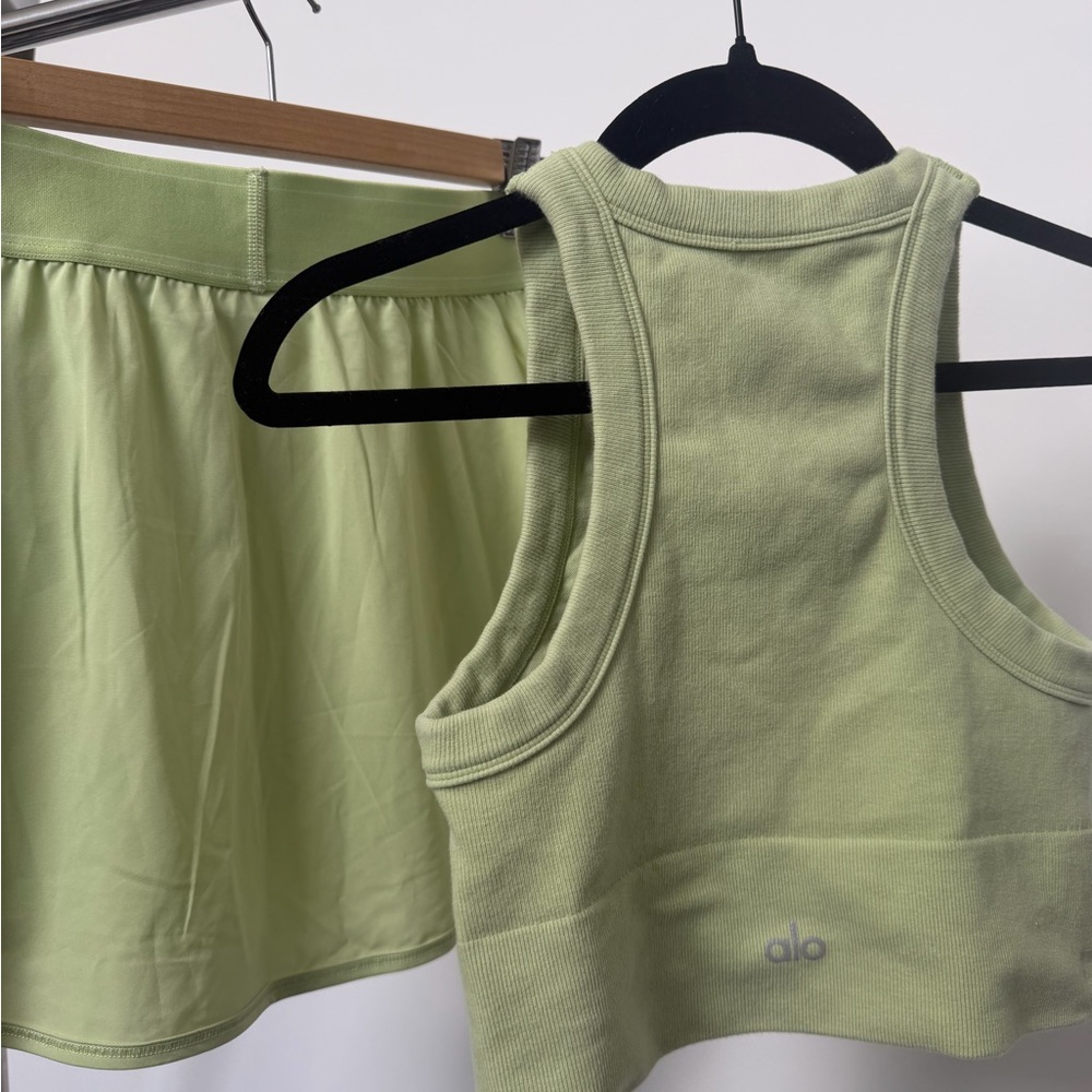 Alo set match point skirt and seamless bra tank - Picture 3 of 6